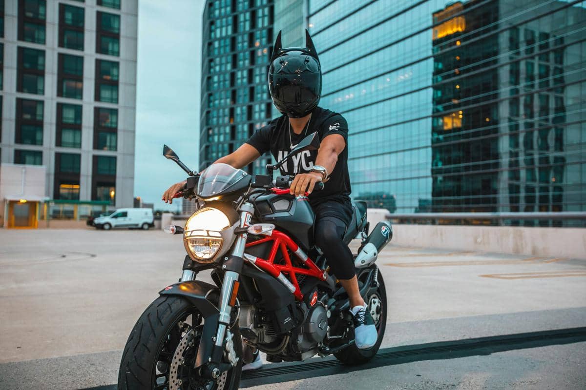 4 kesalahan putar balik saat mengendarai motor, hati-hati!