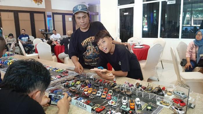 Berburu miniatur mobil langka, ratusan diecaster se-Pantura ngumpul di Rembang, ini agendanya