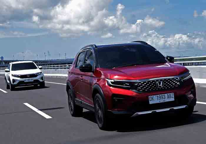 6 perbedaan mencolok Honda WR-V dan Toyota Raize yang jarang dibahas