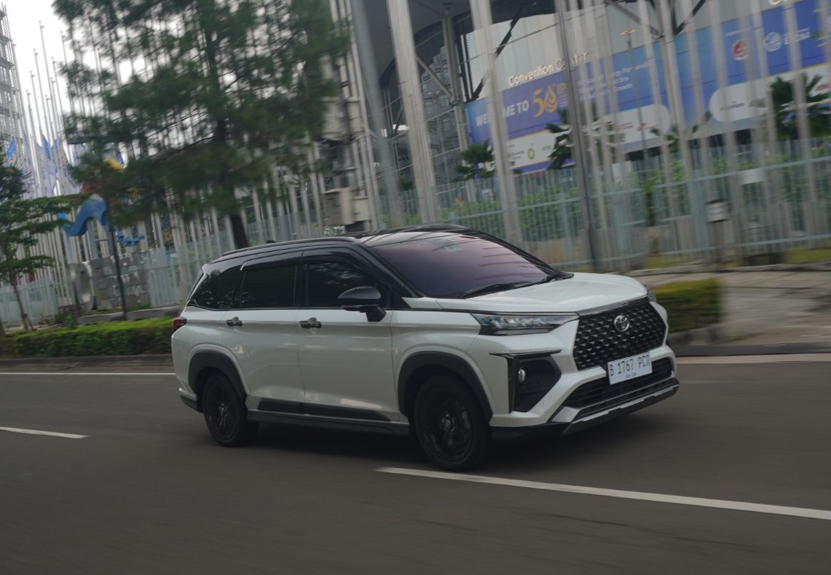 Harga terjangkau, Toyota Veloz Hybrid jadi mobil hybrid termurah