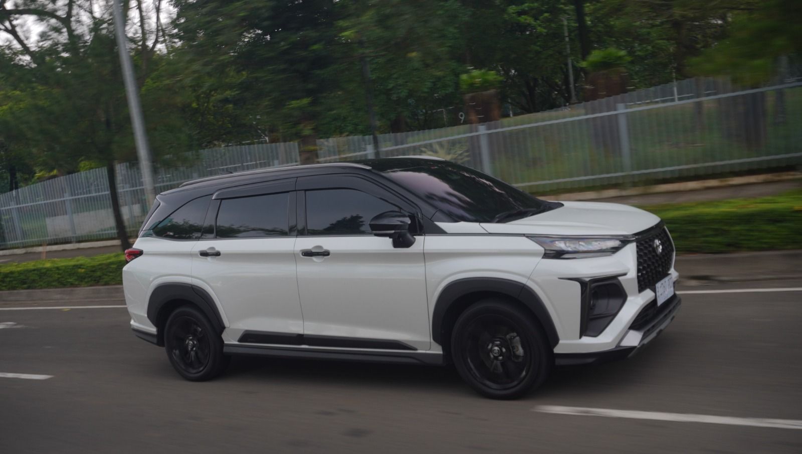 Canggih, ini rasanya pakai adaptive cruise control Toyota Veloz Hybrid